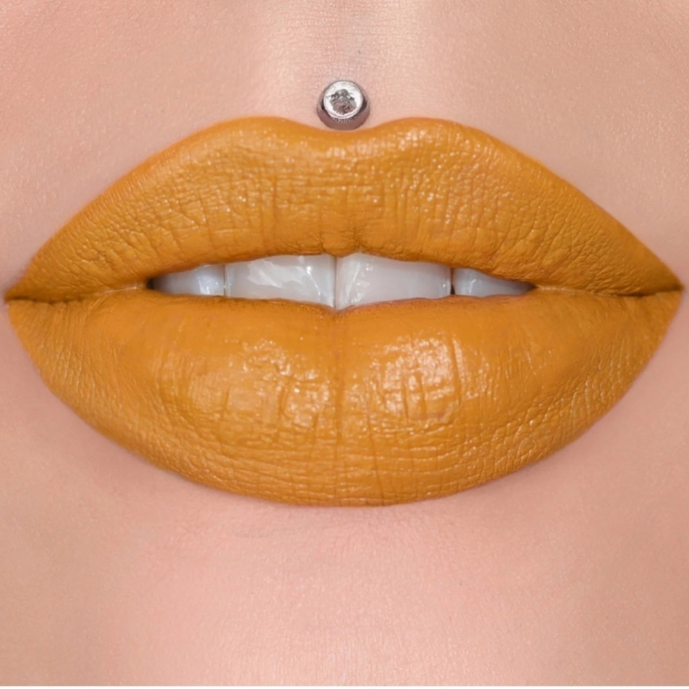 JEFFREE STAR - EXTENDING THE OLIVE BRANCH Velvet Trap Lipstick NIB